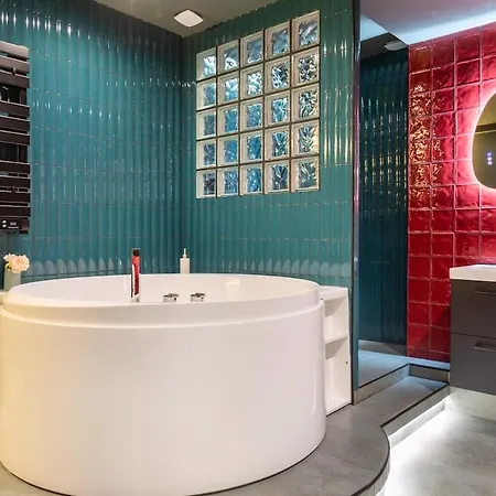 Arc De Triomphe Romantic Jacuzzi Emeraude 아파트