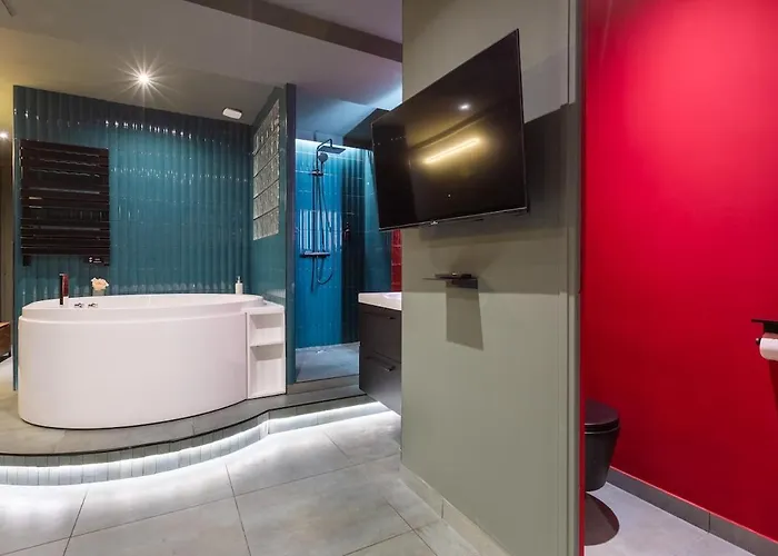 Arc De Triomphe Romantic Jacuzzi Emeraude Daire *