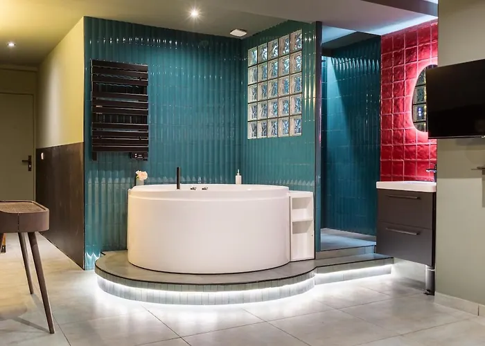 Daire Arc De Triomphe Romantic Jacuzzi Emeraude