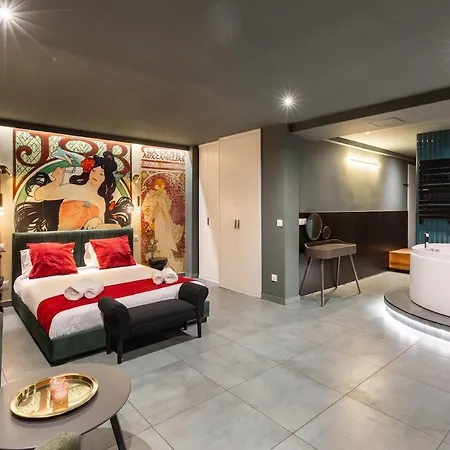 Arc De Triomphe Romantic Jacuzzi Emeraude Daire